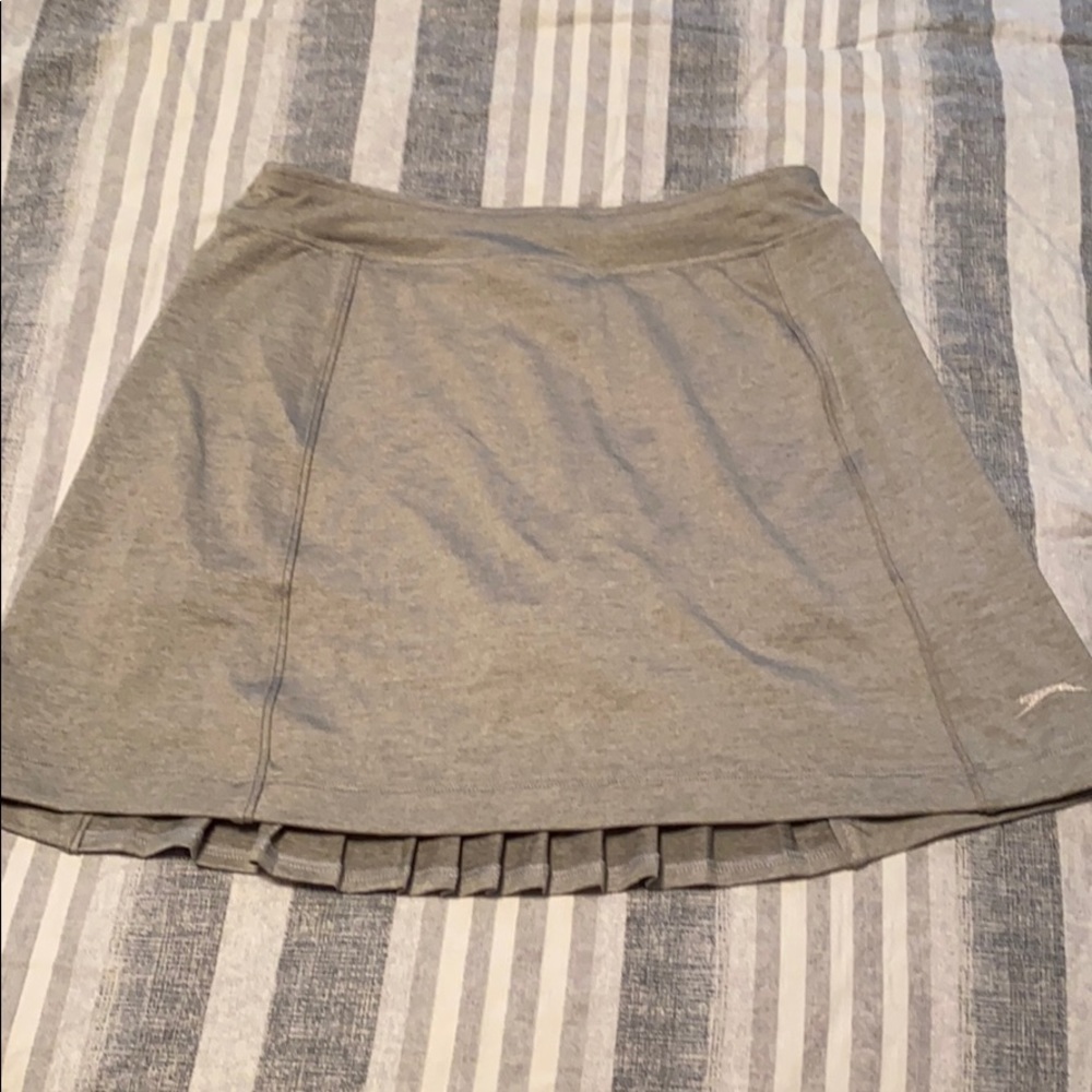 Grey women’s golf skirt